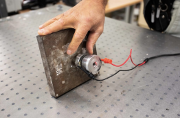 KTU researchers developed new technology for precision grinding