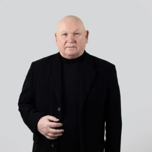 Arvydas Palevičius 1 KTU professor Arvydas Palevičius on grey background